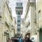 Bright apartment in Almada with shared pool
