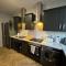 Very Large Central Property - Dudley