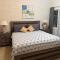 Golden Acre Beach Villa-2 mins walk - Alleynes Bay