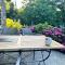 Detached house with well-kept enclosed garden - Coray