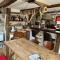 Detached house with well-kept enclosed garden - Coray