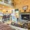 Sevierville Woods Retreat Cabin with Mtn View - 赛维尔维尔