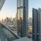 Luxe 2-BR Sanctuary in Downtown with Pool and Gym - Dubaj