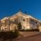 The Lake Hotel