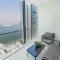 Apartment with Palm Jumeira View - Dubaj