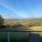 Rare & Breathtaking View With Secret Garden Bar - Horsforth