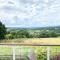 Rare & Breathtaking View With Secret Garden Bar - Horsforth