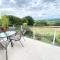 Rare & Breathtaking View With Secret Garden Bar - Horsforth