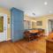 Near UT Pet Friendly w Parking 3BR 2.5BA in Walkable Area By Austin Vacay - أوستن