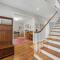 Near UT Pet Friendly w Parking 3BR 2.5BA in Walkable Area By Austin Vacay - أوستن