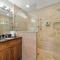 Near UT Pet Friendly w Parking 3BR 2.5BA in Walkable Area By Austin Vacay - أوستن