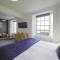 THE LORD NELSON HOTEL - 彭布罗克郡