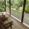 Playa Negra Guesthouse - 卡维塔