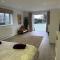 Modern Self-Contained 3 Bedroom Bungalow - Cranleigh