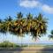 Calm Beach Inn - لامو أتول
