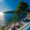 Villa Moro: Beachfront Privacy - Trstenik