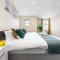 Modern 2-Bed London Flat with King Bed -25 off for Long Stay Guests-Sleeps 6-Book Instantly! - Barnet