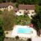 Huge Dordogne House, heated pool, 5 acres
