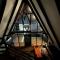 A-Frame Cabin staycation with pool & jacuzzi - Sariaya