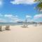 Vacay Lettings - Private Beach Access -Emaar Beachfront - Dubai