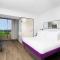 YOTEL Geneva Lake YOTEL Geneva Lake