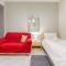 A colourful 3BR home, with Smart TV & Balcony by 360 Estates - 圣保罗湾城