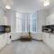 Spacious 5-Bed Flat in Stockton, Sleeps 9