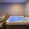Serene Summer Oasis - Pool, Jacuzzi, Sauna, Sea View - Lara - Drenje