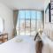 Zenith Tower A2 - Colourful One Bedroom