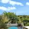 Modern apartment in Pereybère with pool view, 50 m² - Pereybere