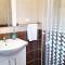 Charming House in Săcele with Garden View + BBQ