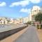 Spacious Apartment in Malpica with Sea and Mountain Views - 110 m² - Мальпика