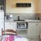 Studio charmant à Hyères - 20 m² - Terrasse accueillante