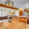 Private Spa, Fire Pit & Deck: Poconos Home!