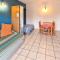 Studio confortable à Hyères avec terrasse et jardin – 20 m²