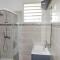 Appartement spacieux à Bouillante avec piscine partagée