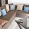 Sea View Apartment in Hammamet with Shared Pool