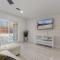 hot tub and Event Open Luxury Home Fits 16 plus - دالاس