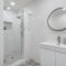 hot tub and Event Open Luxury Home Fits 16 plus - دالاس