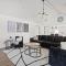 hot tub and Event Open Luxury Home Fits 16 plus - دالاس