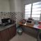 Beautiful ground-floor apartment with portable air conditioning, parking, and free Wi-Fi - الدار البيضاء