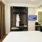 Hotel Adore