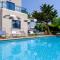 Azzurro Holiday Villas