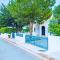 Azzurro Holiday Villas
