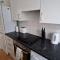 Central and well-equipped 2 bed flat in Maidenhead - Maidenhead