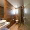 Cavos Bay Hotel & Studios