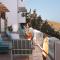 Cavos Bay Hotel & Studios