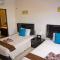 3 Br Penthouse with Private Rooftop + Jacuzzi, Pool, Gym & Beach Club, Sabbia