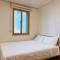 Warm 2BR Stay 1 Min from Subway - Сеул