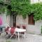 Studio charmant à Néris-les-Bains, 20 m², avec terrasse C - نيري ليه بان